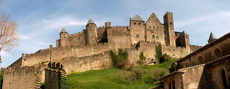 Anklicken zum Vergrern / Click for larger picture. Carcassonne Burg / Castle Panorama 4.2005