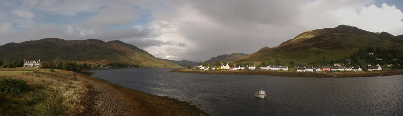 Anklicken zum Vergrern / Click for larger picture. Dornie and Loch Long Panorama 18.9.04