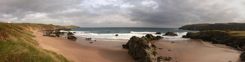 Anklicken zum Vergrern / Click for larger picture. Durness beach after the storm - panorama 27.9.2004 