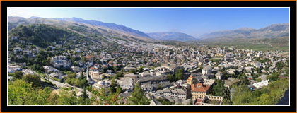 Panorama von Gjirokastra / Panorama of Gjirokastra