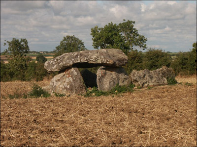 Dolmen  de Savatole (1)