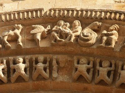 Vauvant Cathedral - detail of sculptures