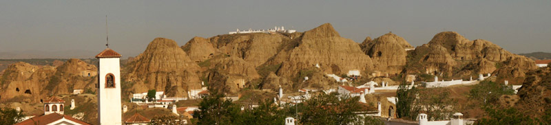 Anklicken zum Vergrern / Click for larger picture. Guadix Panorama 4.2005
