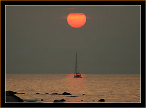 Oresund bei Abendlicht, / Evening light over Oresund, DK