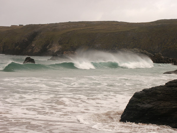 Durness beach and waves 26.9.2004 
