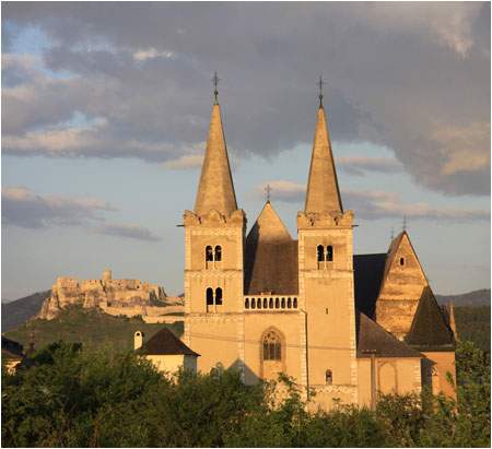 Spisska Kapitula , Kathedrale des heiligen Martin und Zipser Burg / St. Martin's Cathedral, Spisska Kapitula, and Spis Castle 