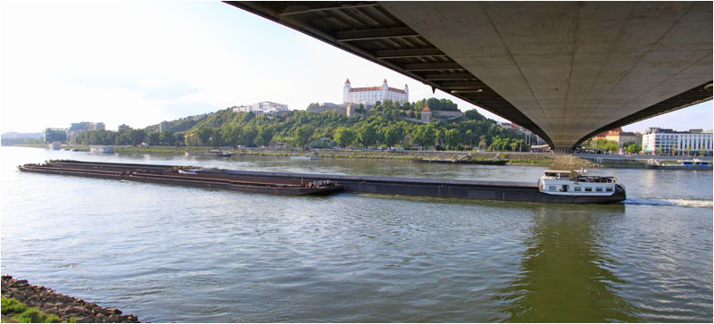 Unter der Neuen Brcke / Under the New Bridge