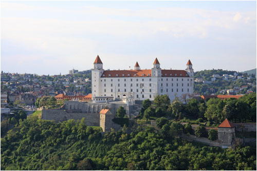 Bratislava Burg vom UFO Restaurant / Bratislava Castle from the UFO Restaurant