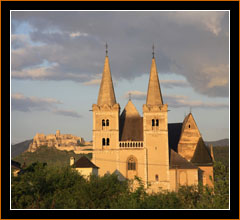 Spisska Kapitula, St. Martins-Dom und Zipser Burg / Spisska Kapitula, St. Martin's Cathedral and Spis Castle