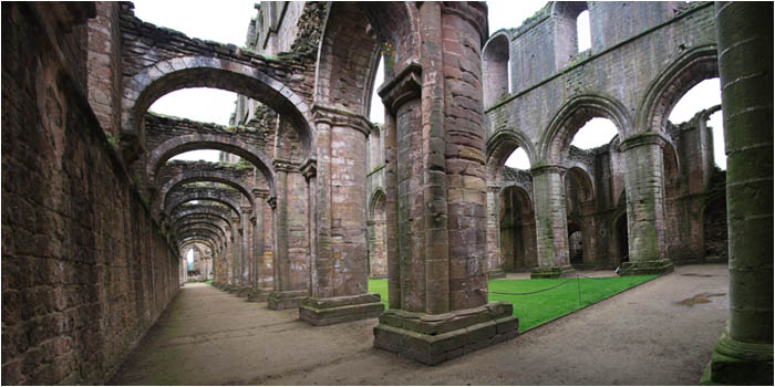 Bogengang / Arcade, Fountains Abbey